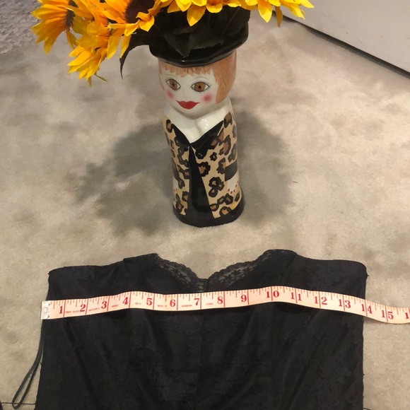 Stunning strapless evening dress w:tiers of  lace - Picture 6 of 9